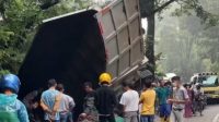 Truk Terguling di Sitinjau Lauik Kota Padang, Sopir Meninggal di TKP