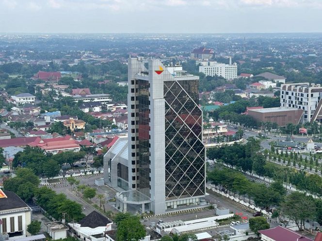 
					Ilustrasi, Menara Bank Riau Kepri Syariah
