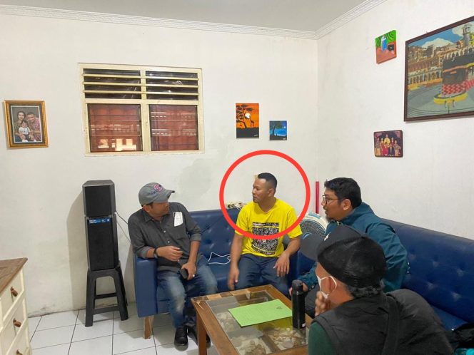
					Tim Tangkap Buronan (Tabur) Kejaksaan Agung berhasil mengamankan buronan yang masuk dalam Daftar Pencarian Orang (DPO) asal Kejaksaan Negeri Lingga.
