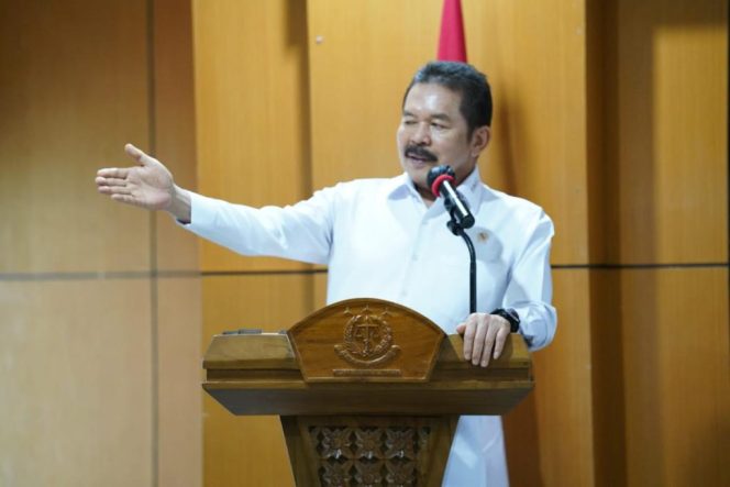 
					Jaksa Agung, Burhanuddin.