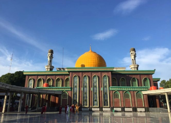 
					Masjid Raya Senapelan Pekanbaru