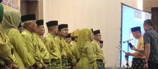 
					Bupati Afrizal Sintong Lantik Ketua Umum dan Pengurus IKM Rohil.