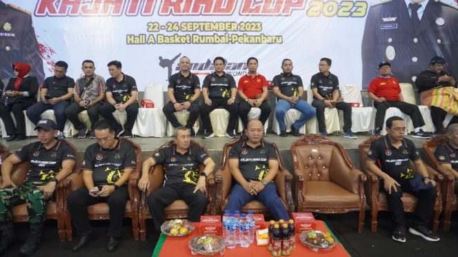 
					Kejuaraan Taekwondo Championship Kajati Riau Cup 2023 Resmi Dibuka