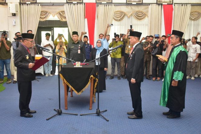 
					Hambali Dilantik Sebagai Sekda Kampar, Pj Bupati Tekankan Sesuai Komitmen