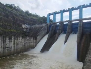 Pintu Waduk PLTA Koto Panjang.