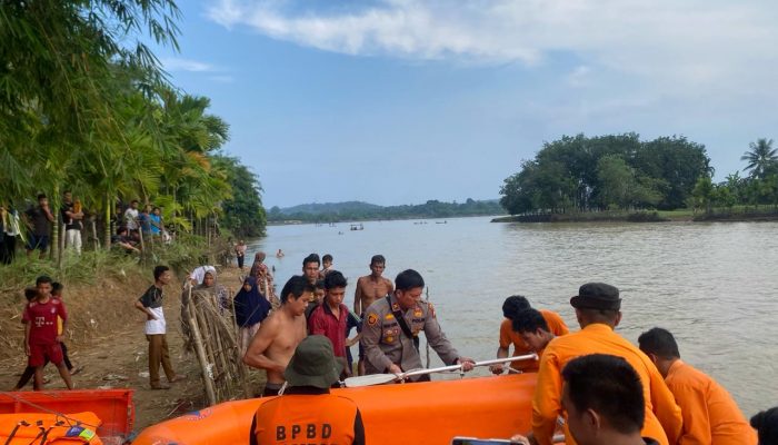 Sampan Terbalik, 5 Orang Tenggelam dan Seorang Balita 4 Tahun Belum Ditemukan