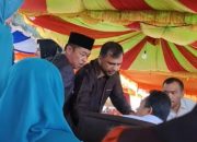 Bupati Rohil dan Wakilnya Nyaris Adu Jotos Jadi Tontonan Warga