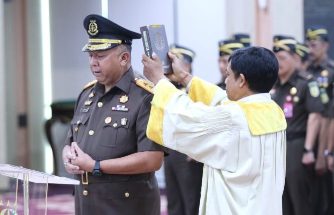 
					Pelantikan Kajati DKI Jakarta dan Bali, Jaksa Agung Beri Pesan Ini