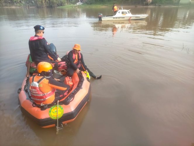 
					Seorang Anak Hilang Tenggelam di Sungai Siak