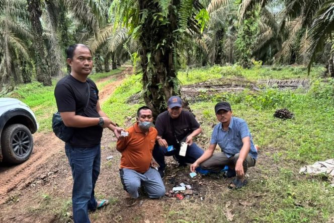 
					Pelaku Pembunuhan saat ditangkap pihak Kepolisian  (Foto: Istimewa)