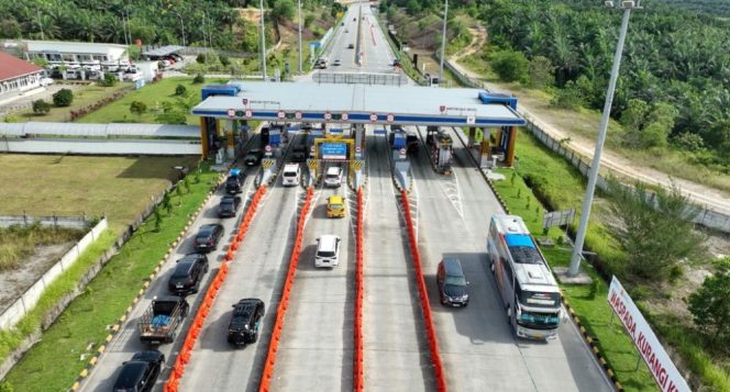 
					Volume Kendaraan di Jalan Tol Riau Meningkat, Berikut Datanya