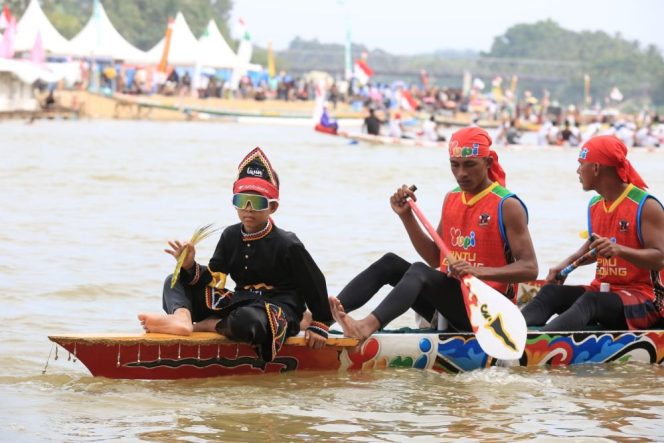 
					Pacu Jalur, Dikha Aura Farming Gagal ke Final