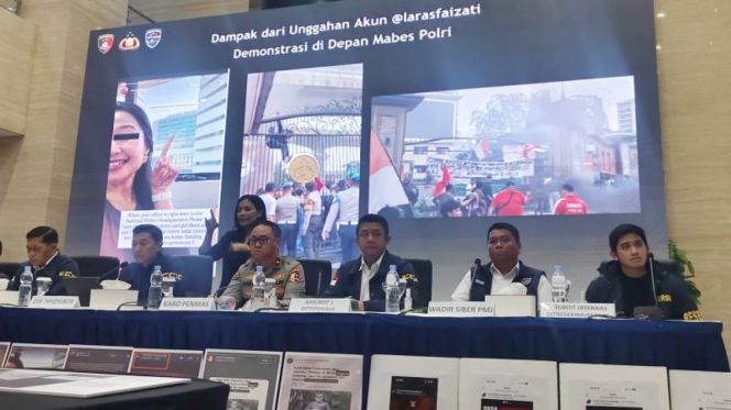 
					Polisi menangkap pegawai lembaga internasional Laras Faizati (Foto: Istimewa)
