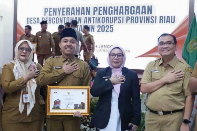
					Desa Salo Kampar Raih Penghargaan Desa Percontohan Antikorupsi Provinsi Riau 2025