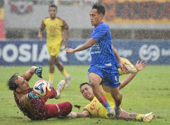 
					Sriwijaya FC Takluk di Kandang, PSPS Pekanbaru Menang 5-2