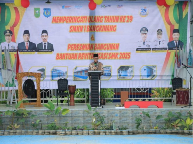 
					Pemkab Kampar Apresiasi HUT Ke-29 SMK Negeri 1 Bangkinang, Dorong Lahirkan Generasi Muda Mandiri