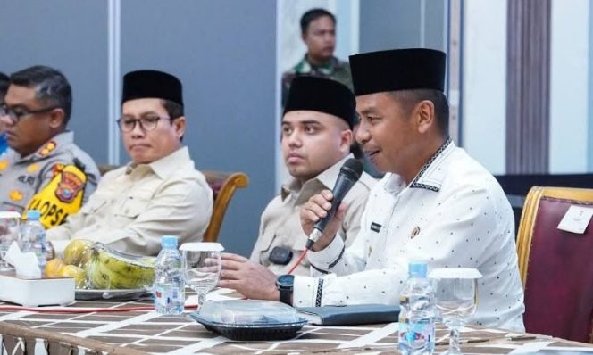 
					Bupati Kampar, Ahmad Yuzar saat menerima kunjungan kerja Anggota Komisi III DPR RI, Muhammad Rahul. (Foto: Istimewa)
