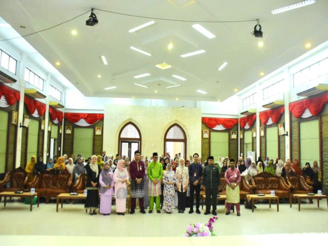
					Wakil Bupati Kampar Buka Edukasi Literasi Keuangan dan Business Matching UMKM