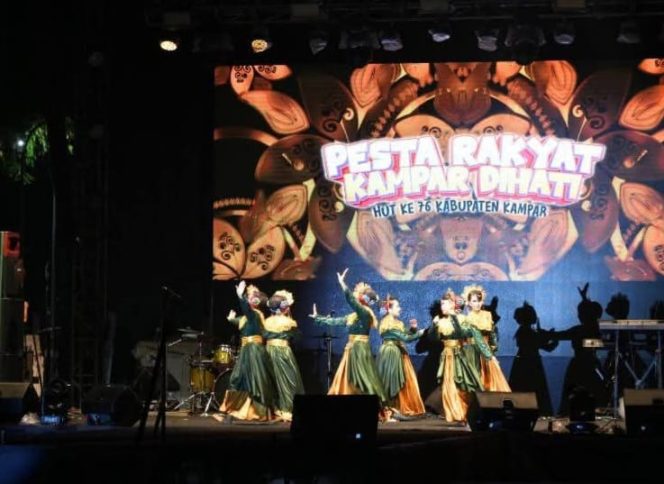 
					Pesta Rakyat HUT ke-76 Kabupaten Kampar Resmi Ditutup