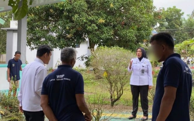 
					Menuju Ramadhan, Lapas Terbuka Rumbai Gelar Kerja Bakti Bersihkan Mushalla