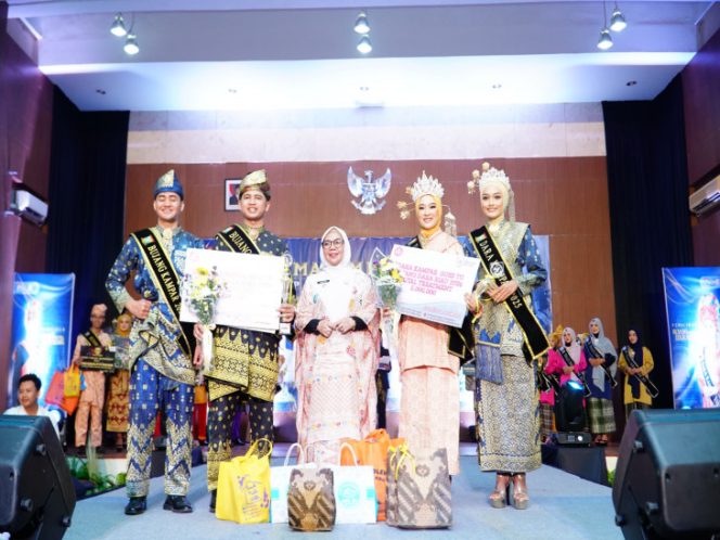 
					Wabup Kampar Jadi Juri Grand Final Bujang Dara 2026