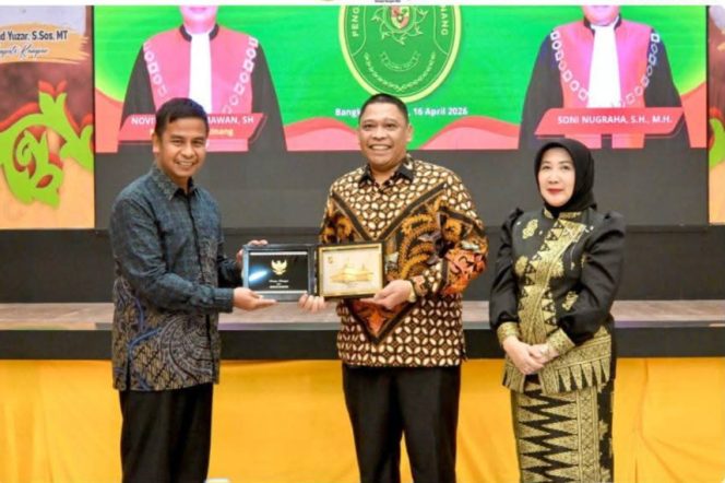 
					Bupati Ahmad Yuzar Tekankan Sinergi Hukum di Kampar saat Pisah Sambut Ketua PN