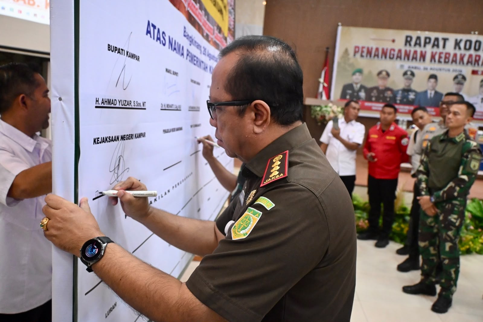 Kajari Kampar Ikut Teken Deklarasi Bersama Cegah Karhutla
