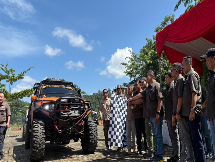 Ahmad Yuzar Gandeng Komunitas Off-Road Kembangkan Wisata Danau Rusa Kampar